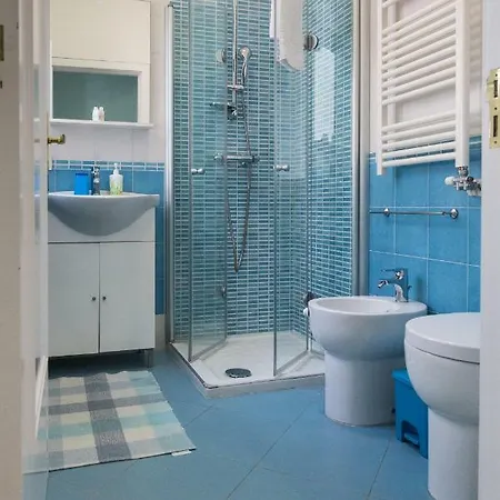 Aurora Sul Mare לינה וארוחת בוקר 4*