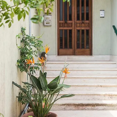 לינה וארוחת בוקר Aurora Sul Mare 4*